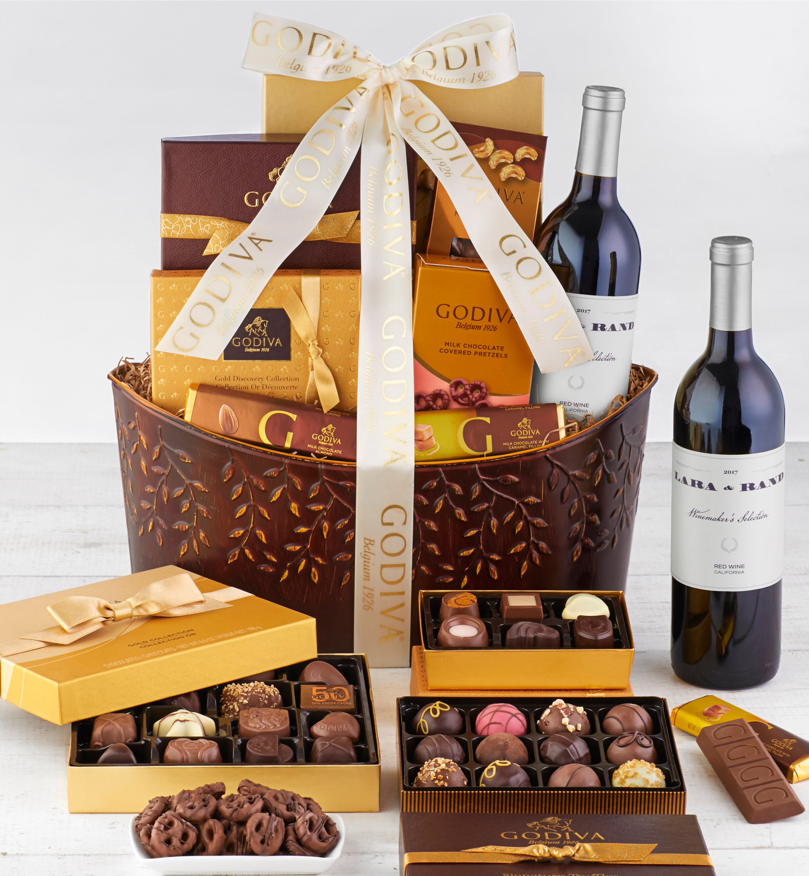 Exclusive Godiva Chocolates & Wine Basket